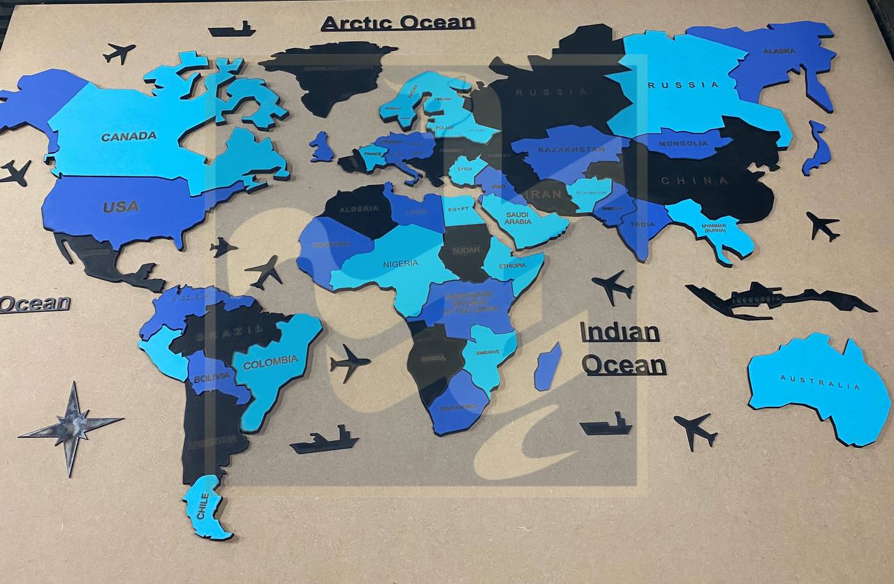 تابلو نقشه جهان چوبی با رنگبندی