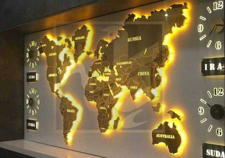 تابلو نقشه جهان باساعت