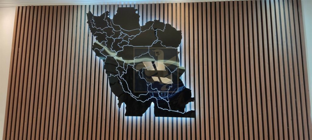 تابلو نقشه ایران مشکی