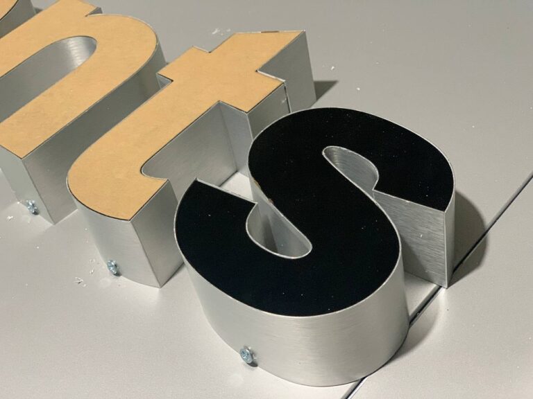 تابلو سوئدی